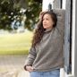 Preview: Wollpullover Rollter Naturbraun Tragebeispiel